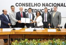 Template Colunistas – Yhuldes Giovani