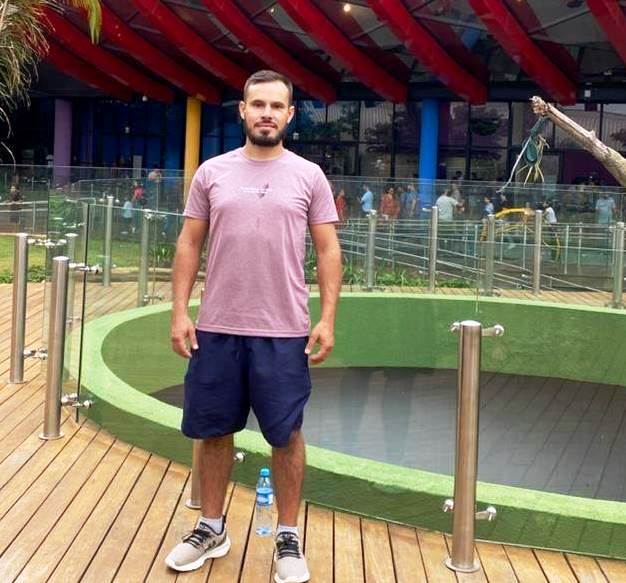 Saiba quem faz aniversário hoje, dia 12/04/26, por Dora Nunes