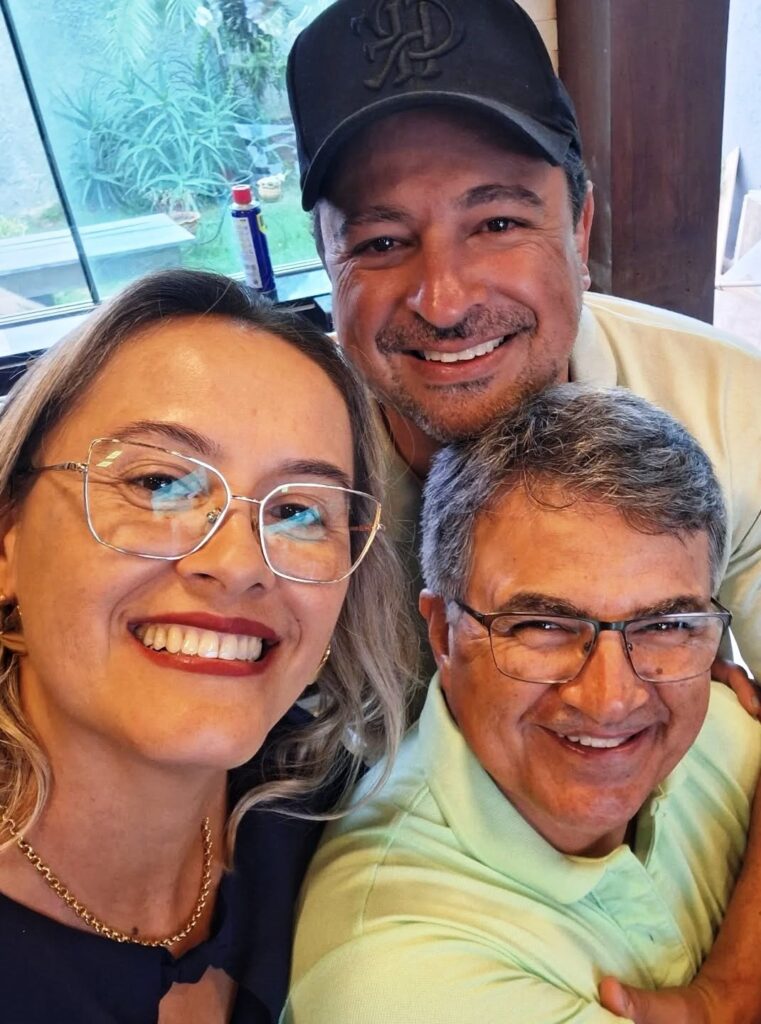 Saiba quem faz aniversário hoje, dia 15/04/26, por Dora Nunes Saiba quem faz aniversário hoje, dia 15/04/26, por Dora Nunes