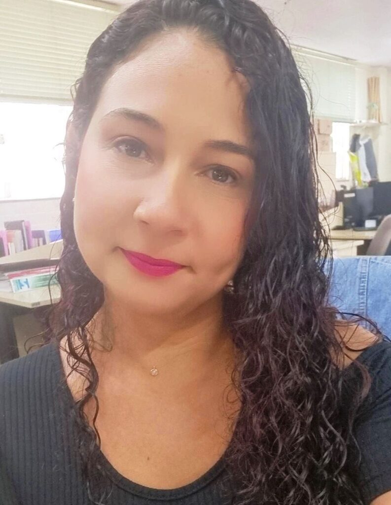 Saiba quem faz aniversário hoje, dia 15/04/26, por Dora Nunes Saiba quem faz aniversário hoje, dia 15/04/26, por Dora Nunes