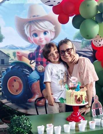 Confira os aniversariantes desse dia 21/04/26, por Dora Nunes