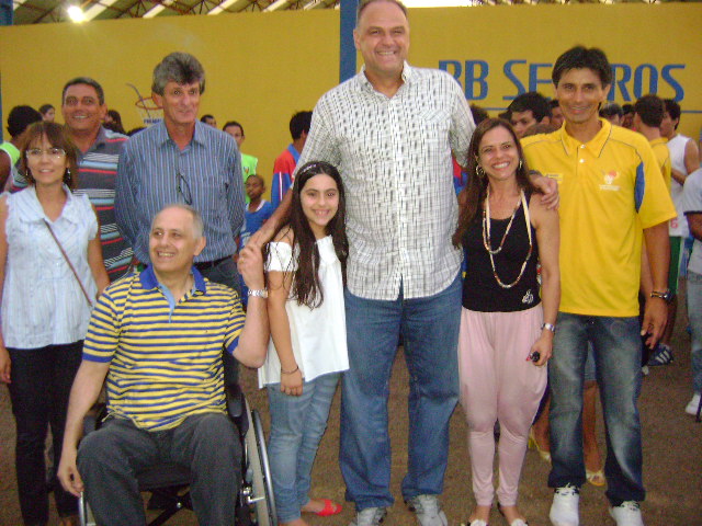 Porãbask: Projeto apadrinhado por Oscar é campeão no dia da morte do ídolo