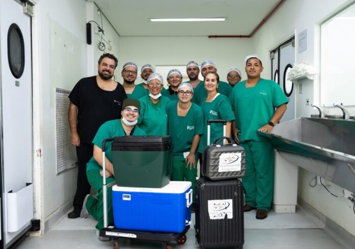 FOTO_02_EQUIPE_COM_ORGAOS