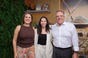 Prefeito empossa nova secretária de Meio Ambiente em Ponta Porã