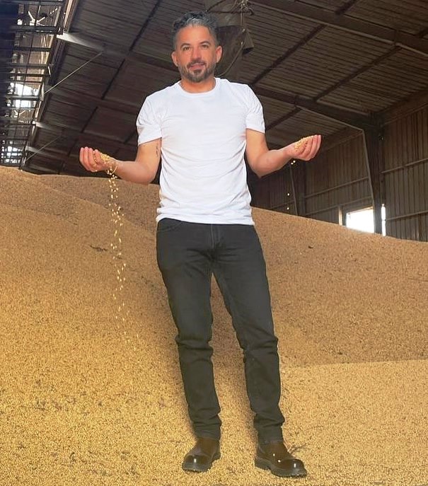 Confira os aniversariantes desse dia 24/04/26, por Dora Nunes