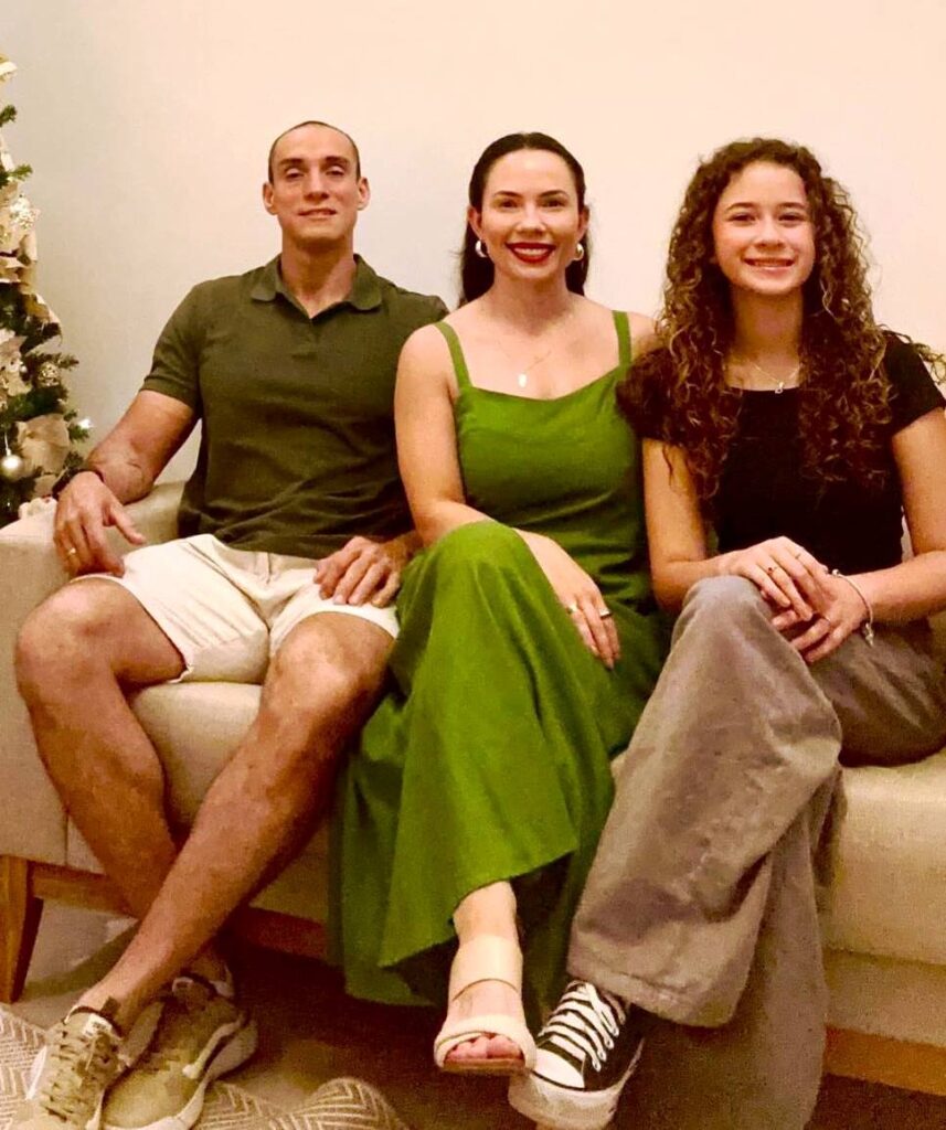 Confira os aniversariantes desse dia 21/04/26, por Dora Nunes