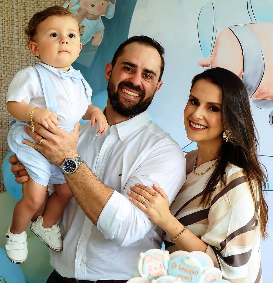 Confira os aniversariantes desse dia 04/04/26, por Dora Nunes