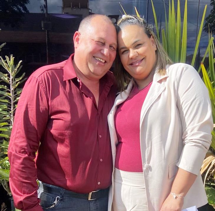 Saiba quem faz aniversário hoje, dia 08/04/26, por Dora Nunes