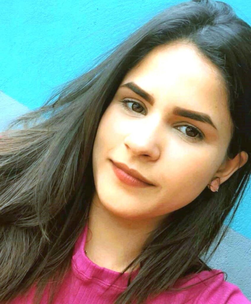 Saiba quem faz aniversário hoje, dia 15/04/26, por Dora Nunes Saiba quem faz aniversário hoje, dia 15/04/26, por Dora Nunes