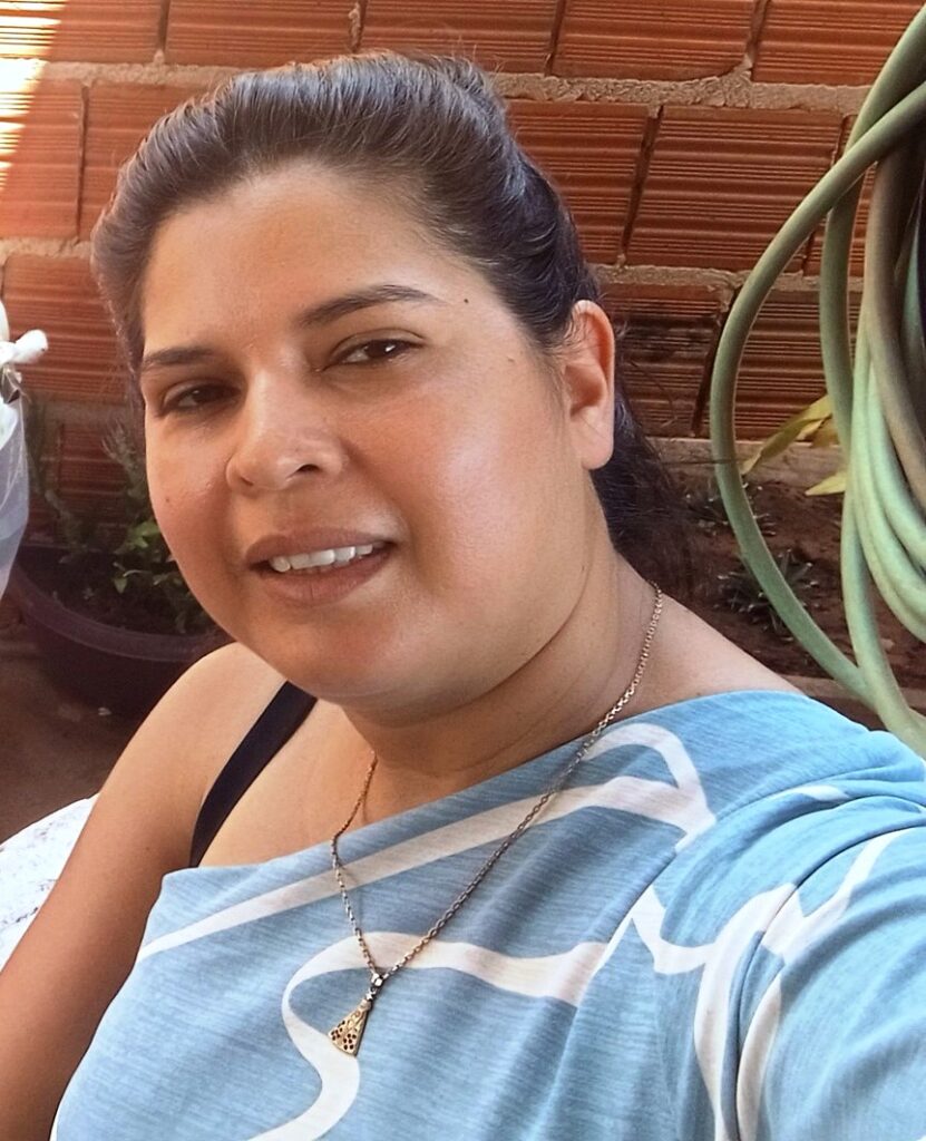 Saiba quem faz aniversário hoje, dia 12/04/26, por Dora Nunes