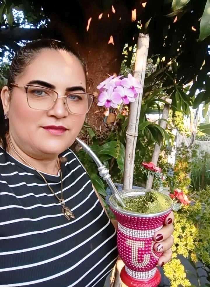 Confira os aniversariantes desse dia 21/04/26, por Dora Nunes