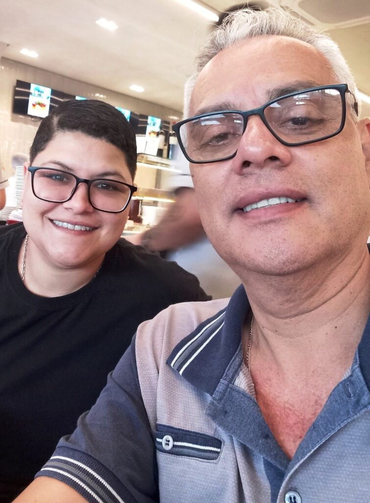 Saiba quem faz aniversário hoje, dia 19/04/26, por Dora Nunes