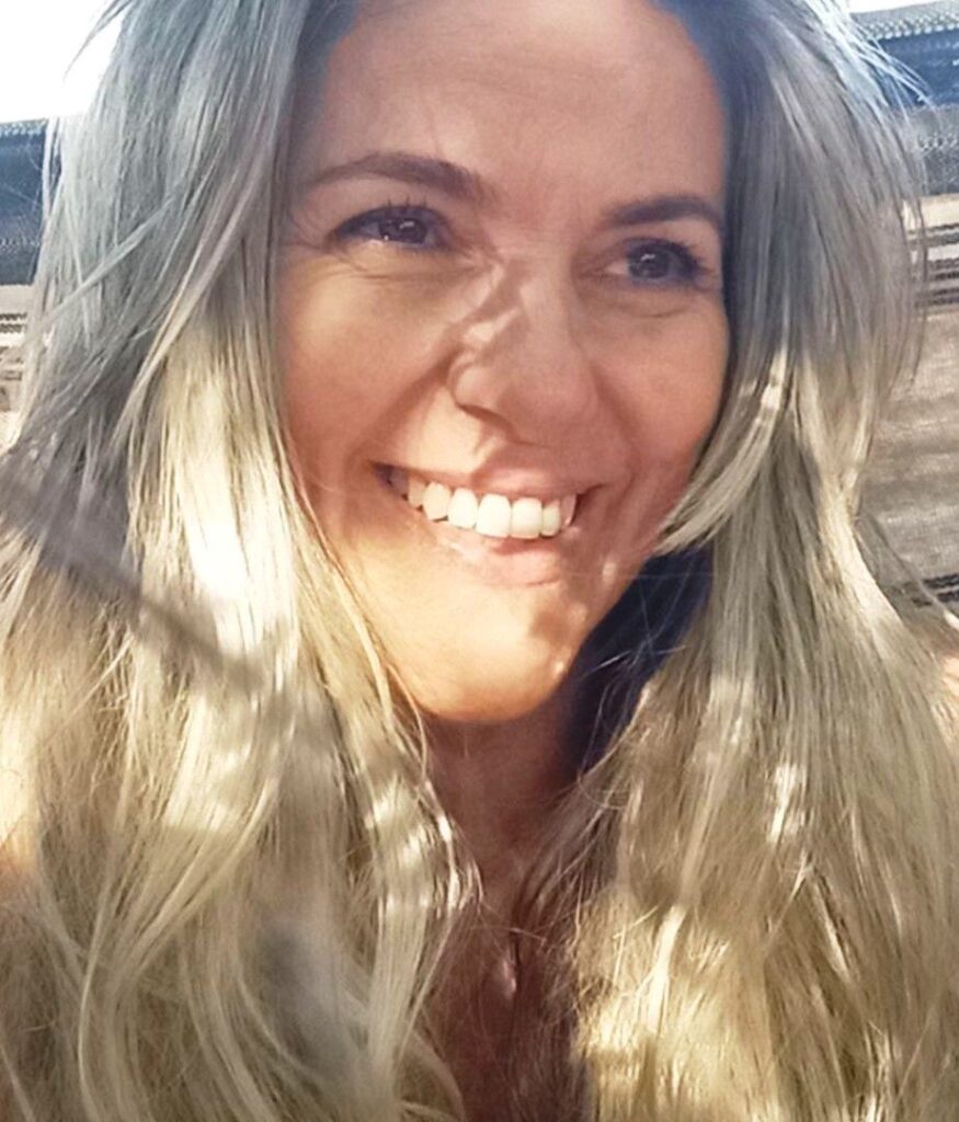 Saiba quem faz aniversário hoje, dia 08/04/26, por Dora Nunes