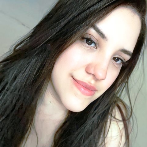 Confira os aniversariantes desse dia 01/05/26, por Dora Nunes