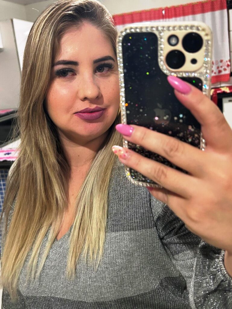 Confira os aniversariantes desse dia 04/04/26, por Dora Nunes