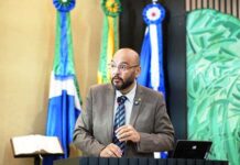 Template Colunistas – Yhuldes Giovani