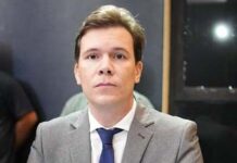 Template Colunistas – Yhuldes Giovani