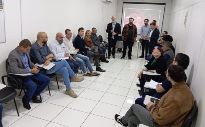 Vereadores foram recepcionados pela direção do Instituto ´Mais Saúde´, gestora do HR (1)