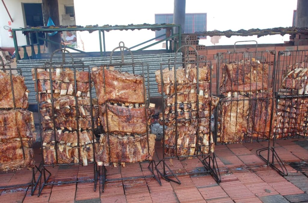 Ponta Porã: Domingo é dia de costelão no CTG Querência da Saudade