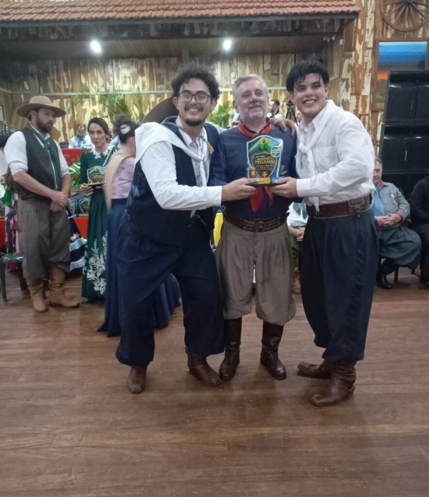 Grupo Xiru do CTG Querência da Saudade de Ponta Porã, conquista sétimo título consecutivo