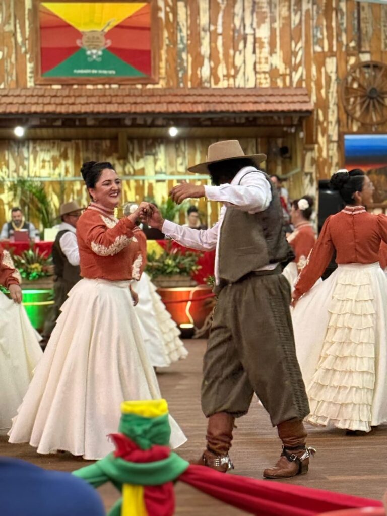 Grupo Xiru do CTG Querência da Saudade de Ponta Porã, conquista sétimo título consecutivo