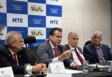 Template Colunistas – Yhuldes Giovani