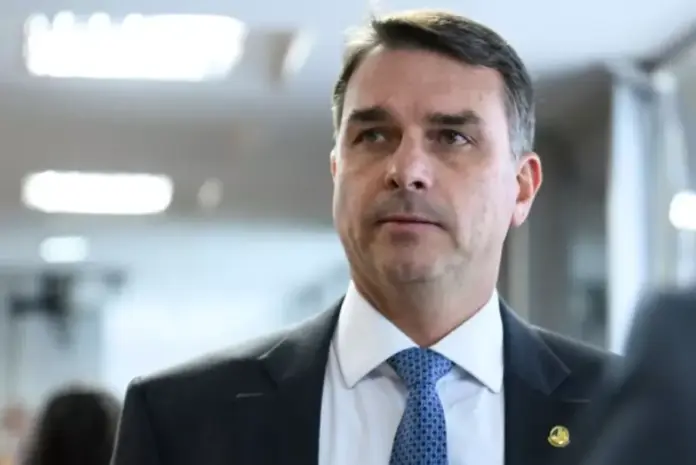 flavio-bolsonaro-990x557jpg