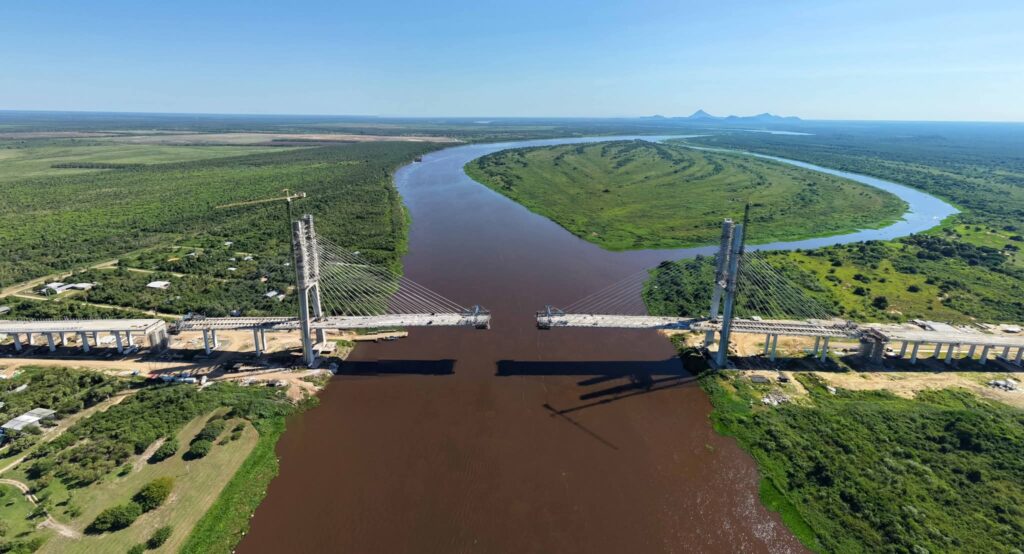 Obras da ponte da Rota Biocêanica entram na reta final para unir Brasil e Paraguai Obras da ponte da Rota Biocêanica entram na reta final para unir Brasil e Paraguai
