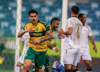 Category "Esportes" com ad especifico contratado