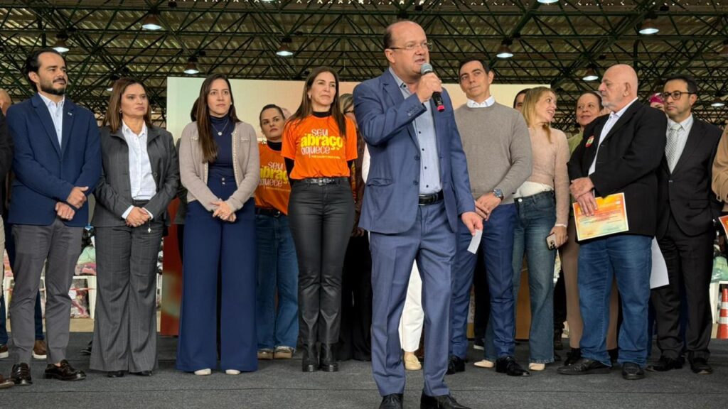 Seu Abraço Aquece arrecada mais de 192 mil peças para 586 instituições de todos os municípios de MS Seu Abraço Aquece arrecada mais de 192 mil peças para 586 instituições de todos os municípios de MS