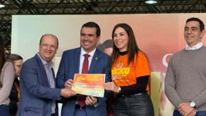 Seu Abraço Aquece arrecada mais de 192 mil peças para 586 instituições de todos os municípios de MS Seu Abraço Aquece arrecada mais de 192 mil peças para 586 instituições de todos os municípios de MS