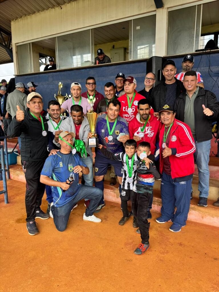 Ponta Porã: Scooby Onechopp conquista título da 8ª Taça dos Campeões de Futebol Suíço 2026 Ponta Porã: Scooby Onechopp conquista título da 8ª Taça dos Campeões de Futebol Suíço 2026