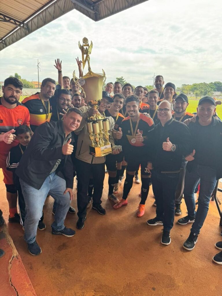 Ponta Porã: Scooby Onechopp conquista título da 8ª Taça dos Campeões de Futebol Suíço 2026 Ponta Porã: Scooby Onechopp conquista título da 8ª Taça dos Campeões de Futebol Suíço 2026