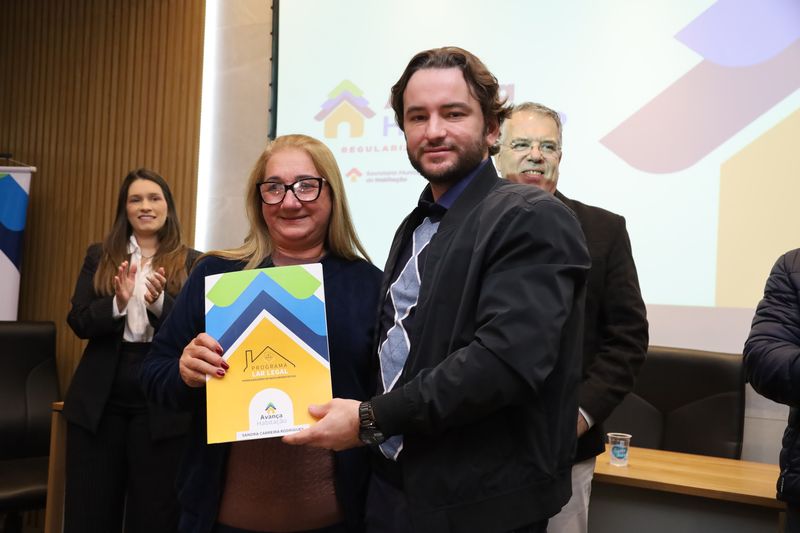 Programa Lar Legal beneficia mais 92 famílias com escrituras de imóveis em Ponta Porã Programa Lar Legal beneficia mais 92 famílias com escrituras de imóveis em Ponta Porã