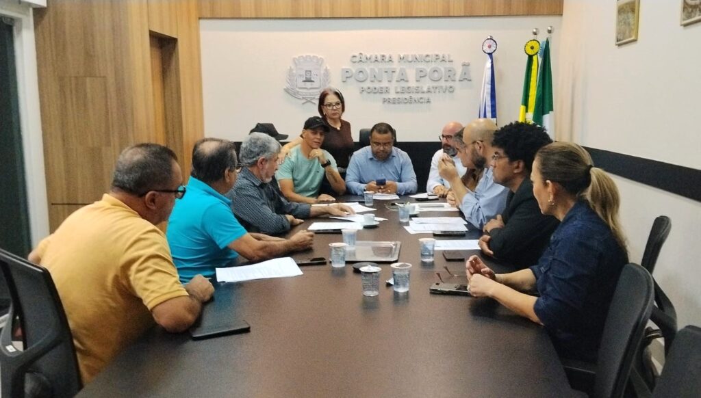 Vereadores mantêm reunião com dirigentes do comércio de Ponta Porã