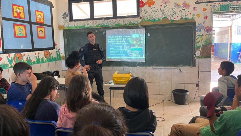 Ronda Escolar do 4º BPM realiza palestras de prevenção nas escolas de Ponta Porã