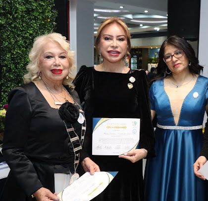 Maria Cristina Peralta de Kist toma posse como Governadora do Clube Soroptimista da América do Sul Maria Cristina Peralta de Kist toma posse como Governadora do Clube Soroptimista da América do Sul