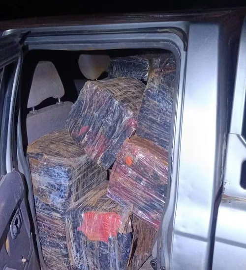 Operativo deja un muerto, un detenido y más de 700 kilos de marihuana incautados en Itapúa Operativo deja un muerto, un detenido y más de 700 kilos de marihuana incautados en Itapúa