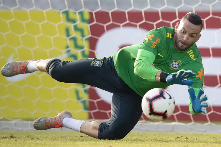 Estudo sinaliza que internet já está em clima de Copa do Mundo no país