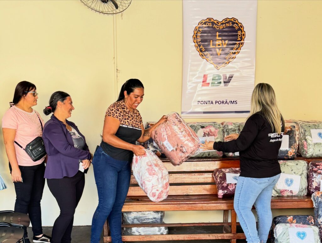 Em parceria com LBV, ASCAR faz entrega de 100 cobertores em Ponta Porã Em parceria com LBV, ASCAR faz entrega de 100 cobertores em Ponta Porã