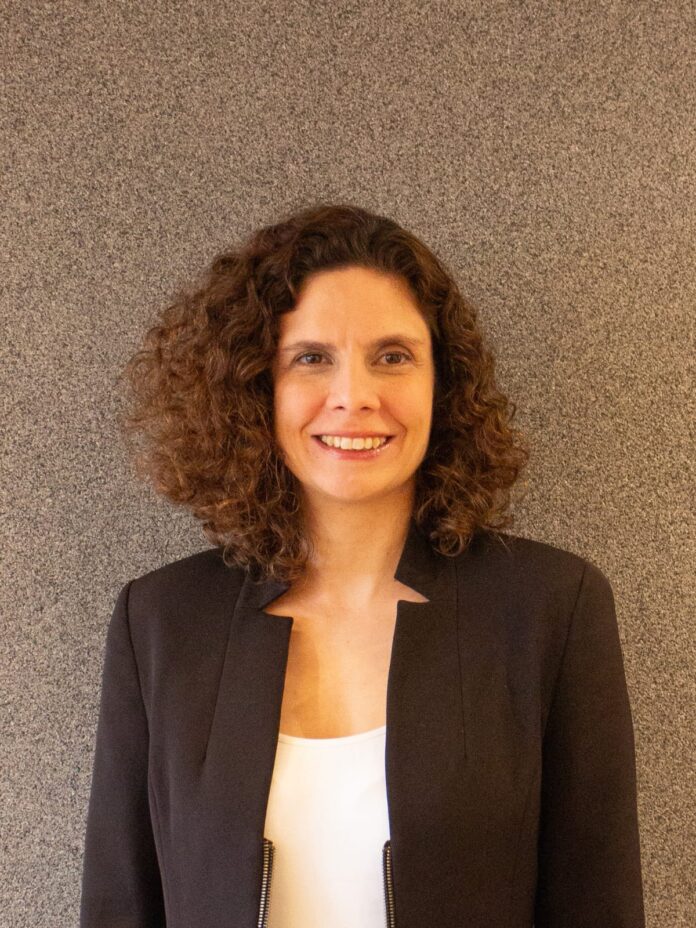 Júlia Alexim, Advogada criminalista