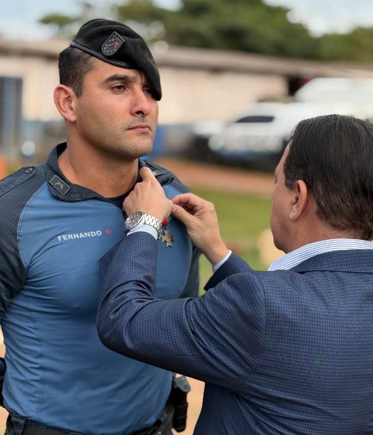 Ponta Porã: 4º BPM realiza solenidade de entrega da medalha de tempo de serviço a policiais militares Ponta Porã: 4º BPM realiza solenidade de entrega da medalha de tempo de serviço a policiais militares