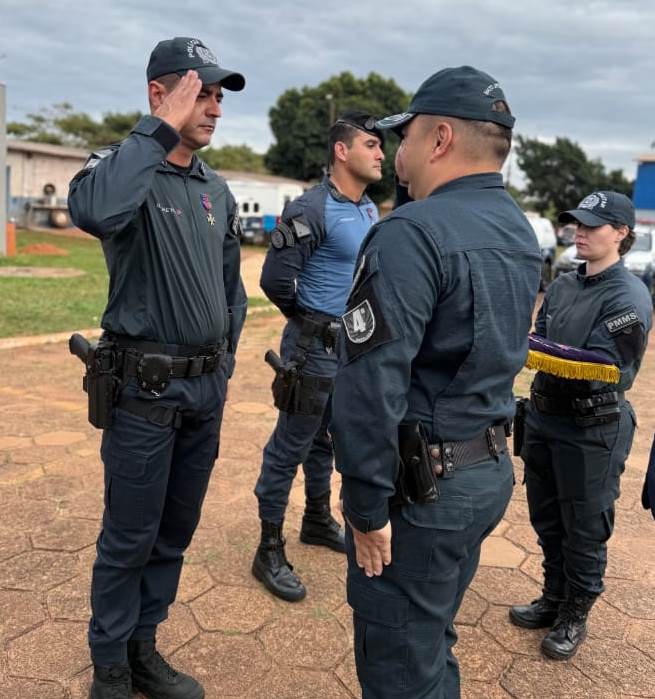 Ponta Porã: 4º BPM realiza solenidade de entrega da medalha de tempo de serviço a policiais militares Ponta Porã: 4º BPM realiza solenidade de entrega da medalha de tempo de serviço a policiais militares