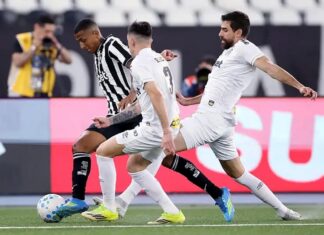 Category "Esportes" com ad especifico contratado