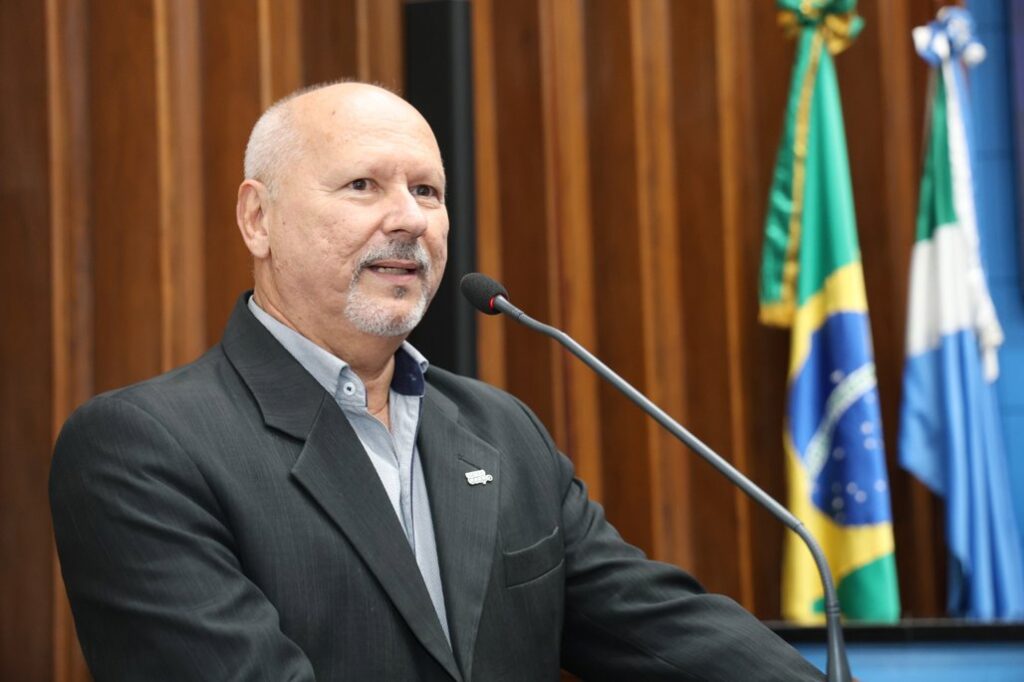 Sessão solene reconhece força do cooperativismo, setor que responde por 10% do PIB de MS Sessão solene reconhece força do cooperativismo, setor que responde por 10% do PIB de MS