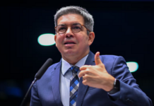 Template Colunistas – Yhuldes Giovani