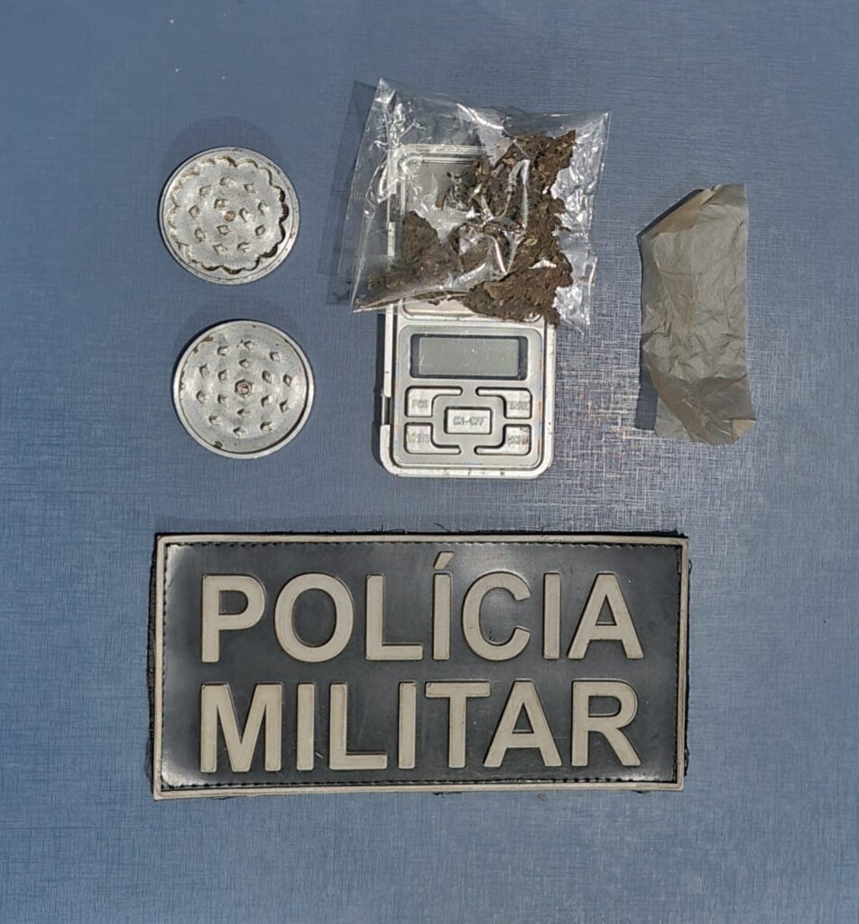 PM intensifica policiamento e realiza prisões durante a “Operação Young Warrior” PM intensifica policiamento e realiza prisões durante a “Operação Young Warrior”