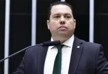 Template Colunistas – Yhuldes Giovani