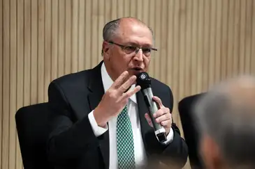 Setores atingidos por tarifaço dos EUA terão novo plano de socorro Setores atingidos por tarifaço dos EUA terão novo plano de socorro