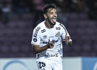 Category "Esportes" com ad especifico contratado